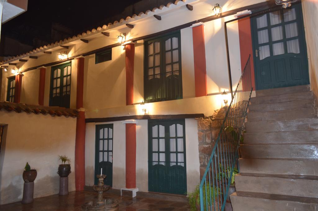 Casa Solariega Hostal B&B Sucre Exterior photo