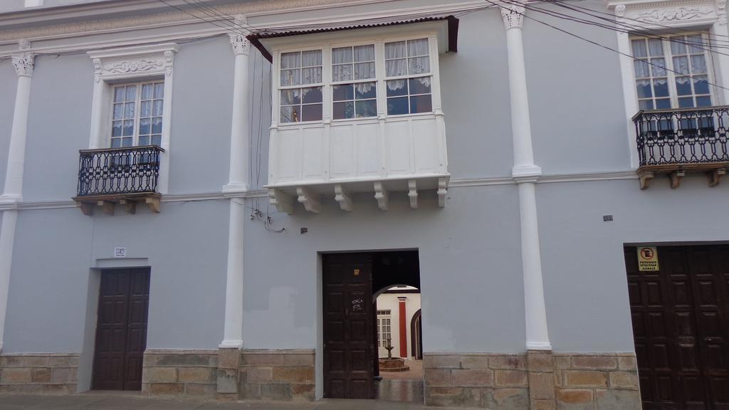 Casa Solariega Hostal B&B Sucre Exterior photo